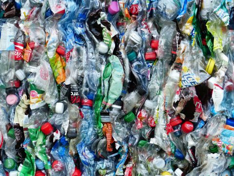 Forderung: EU-Plastiksteuer ab Jänner 2021